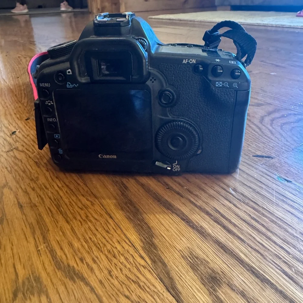 Canon EOS 5D Mark II Black Camera